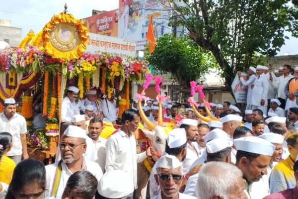 संत कान्हुराज महाराजांचा पालखी सोहळा मोठ्या भक्तिभावाने पंढरपूरकडे रवाना Swarajyatimesnews