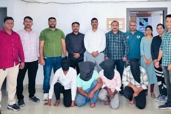 वाघोलीतील अभियांत्रिकी कॉलेजमध्ये परीक्षेचे पेपर रात्री लिहिण्यास देणाऱ्या प्राध्यापकासह तीन विद्यार्थ्यांना अटक Swarajyatimesnews